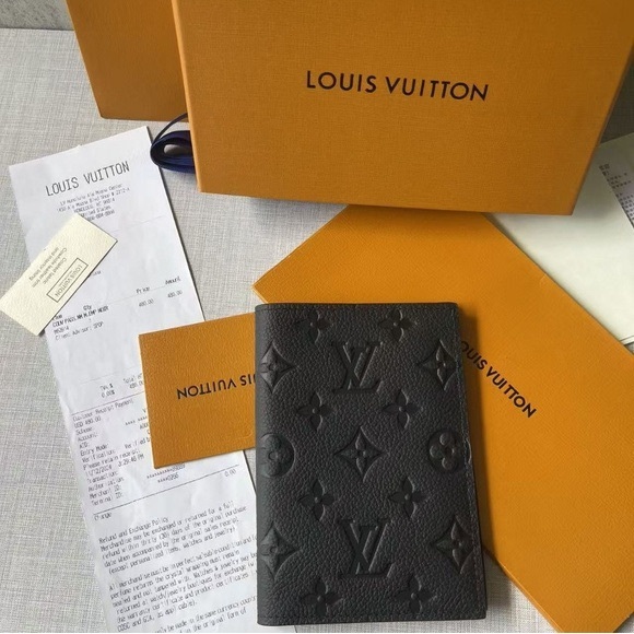 Louis Vuitton Passport Cover - Picture 1 of 8